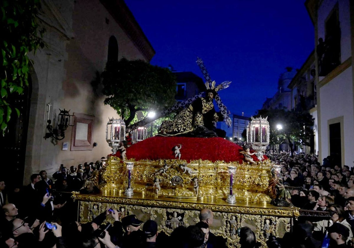 Procesión de la hermandad de Las Penas, este Lunes Santo