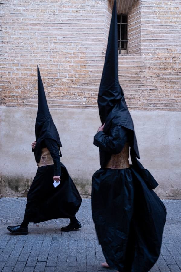 Momentos más emotivos de la procesión de  Las Penas, este Lunes Santo