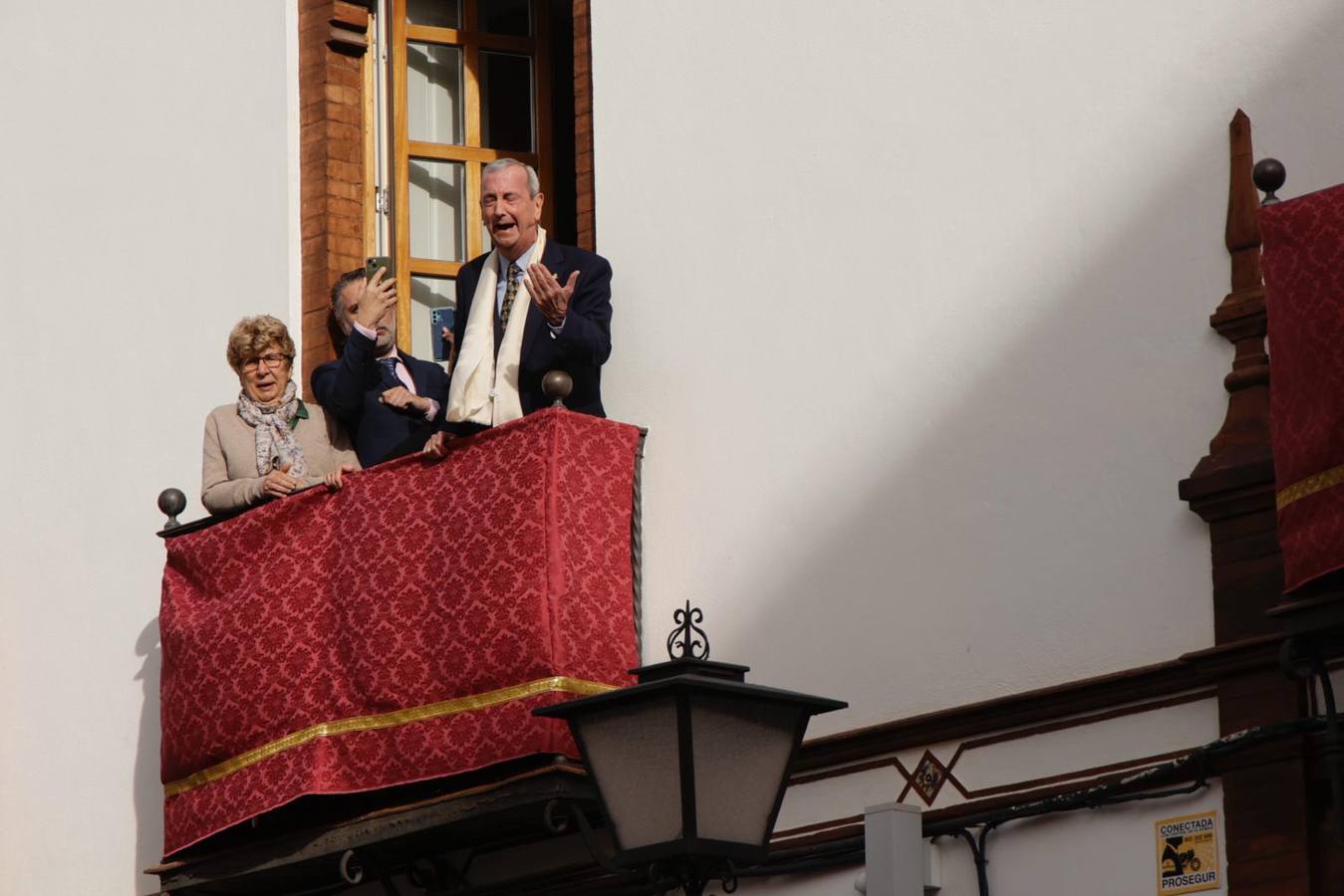 Salida de la hermandad de la Candelaria en la Semana Santa de Sevilla 2024