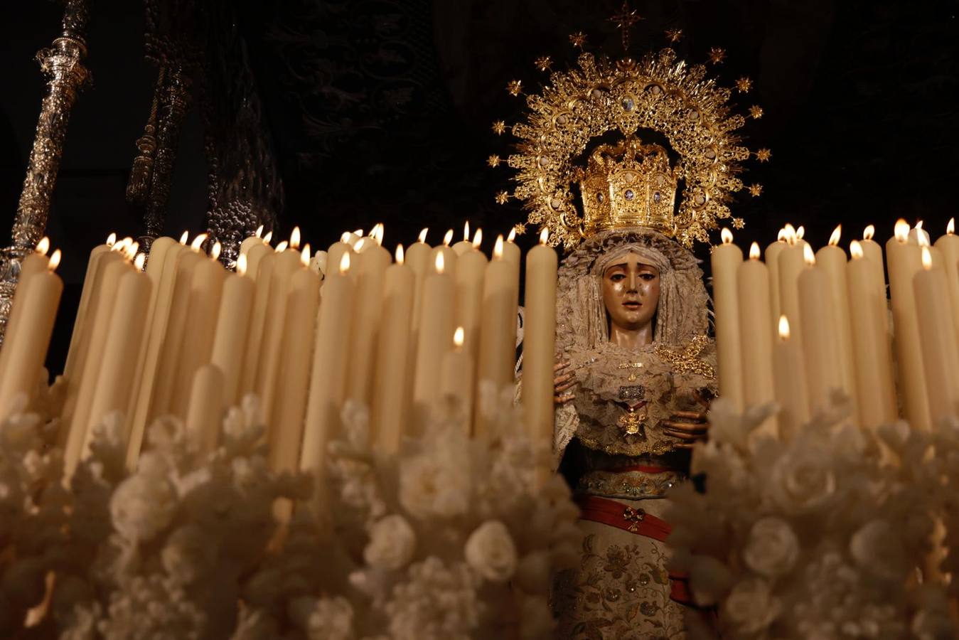 Salida de la hermandad de la Candelaria en la Semana Santa de Sevilla 2024