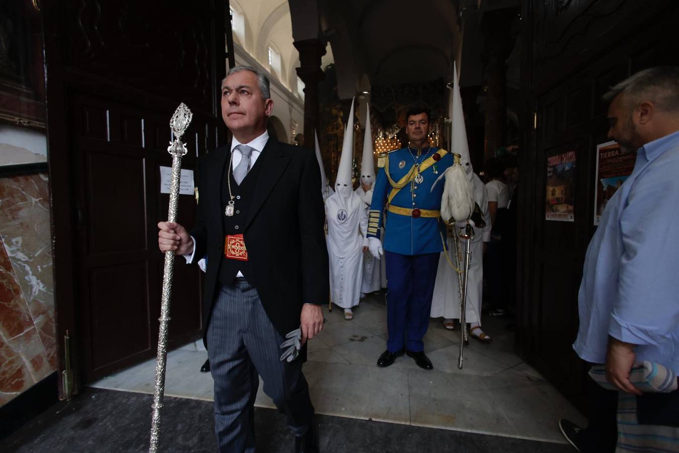 Salida de la hermandad de la Candelaria en la Semana Santa de Sevilla 2024