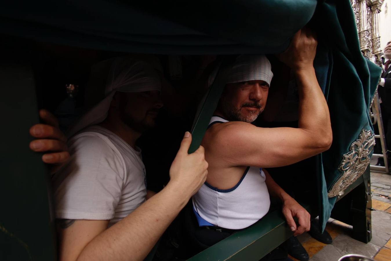 Salida de la hermandad de la Candelaria en la Semana Santa de Sevilla 2024