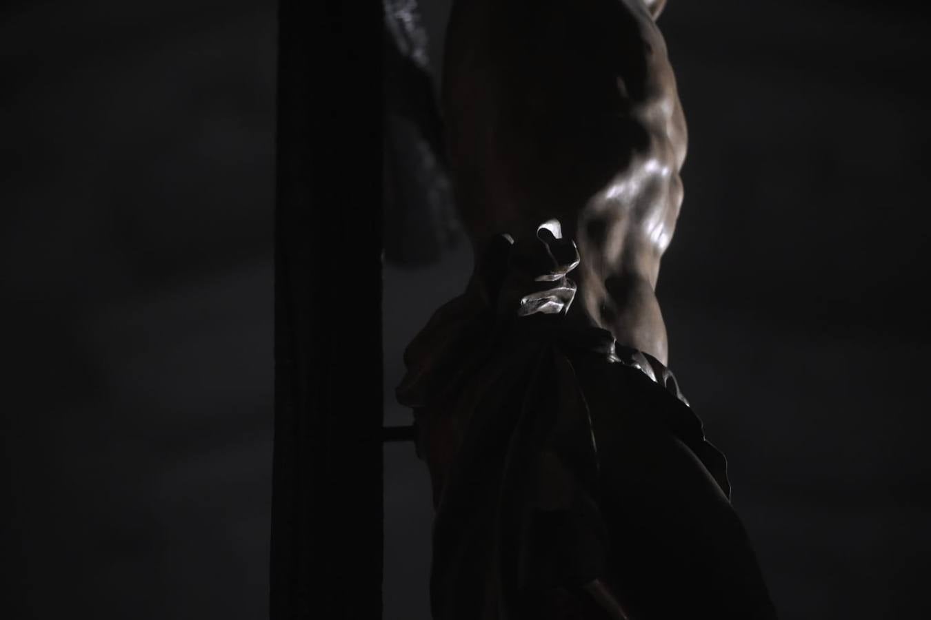 Decepción a las puertas de la parroquia de Santa Cruz, cuya hermandad no realizó estación de penitencia