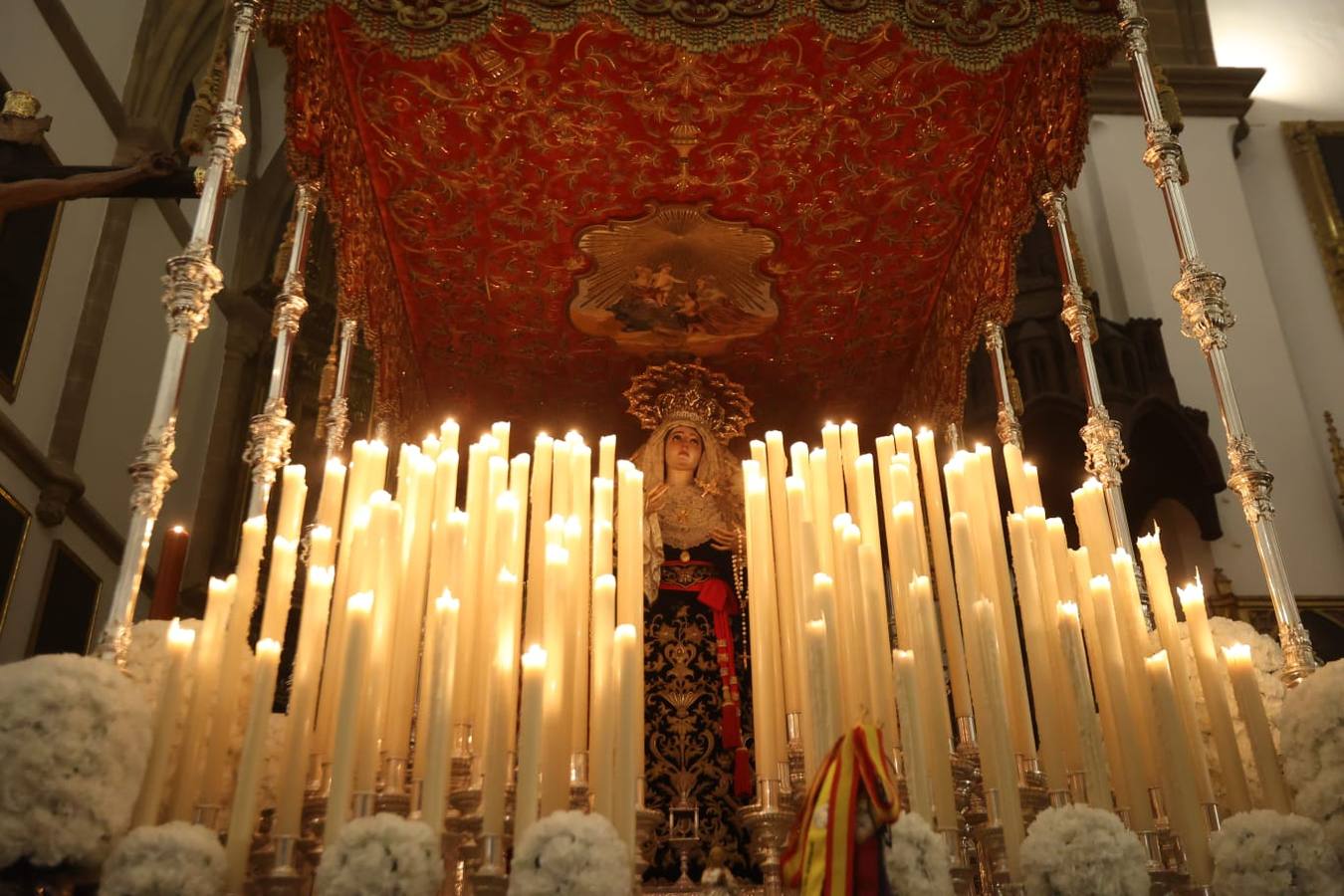 La hermandad del Cristo de Burgos no ha podido realizar su estación de penitencia en la Semana Santa de Sevilla 2024