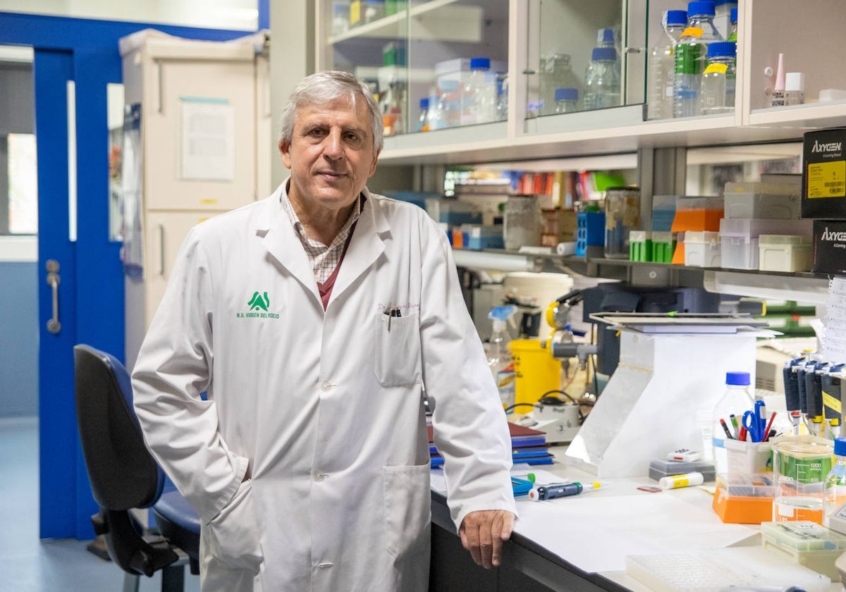 José López Barneo en el Instituto de Biomedicina de Sevilla