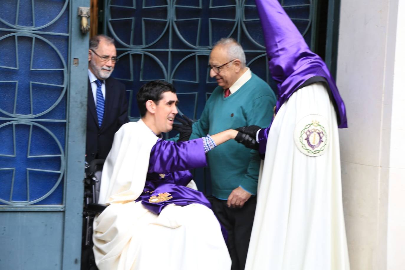 La hermandad de las Cigarreras se queda en la Capilla de la Fábrica de Tabacos debido a las previsiones meteorológicas