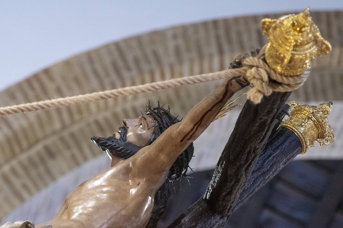 Los fieles tuvieron que contentarse con ver a las imágenes en el templo al no realizar estación de penitencia