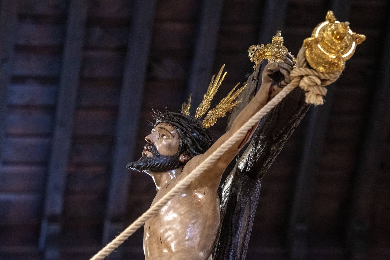 Los fieles tuvieron que contentarse con ver a las imágenes en el templo al no realizar estación de penitencia