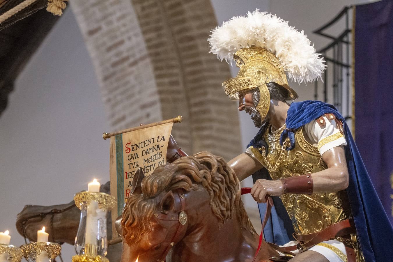 Los fieles tuvieron que contentarse con ver a las imágenes en el templo al no realizar estación de penitencia