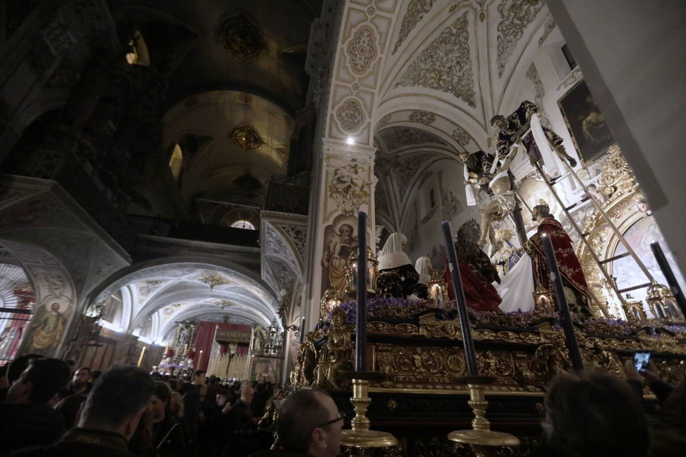 La lluvia impide que la Quinta Angustia realice su estación de penitencia este Jueves Santo