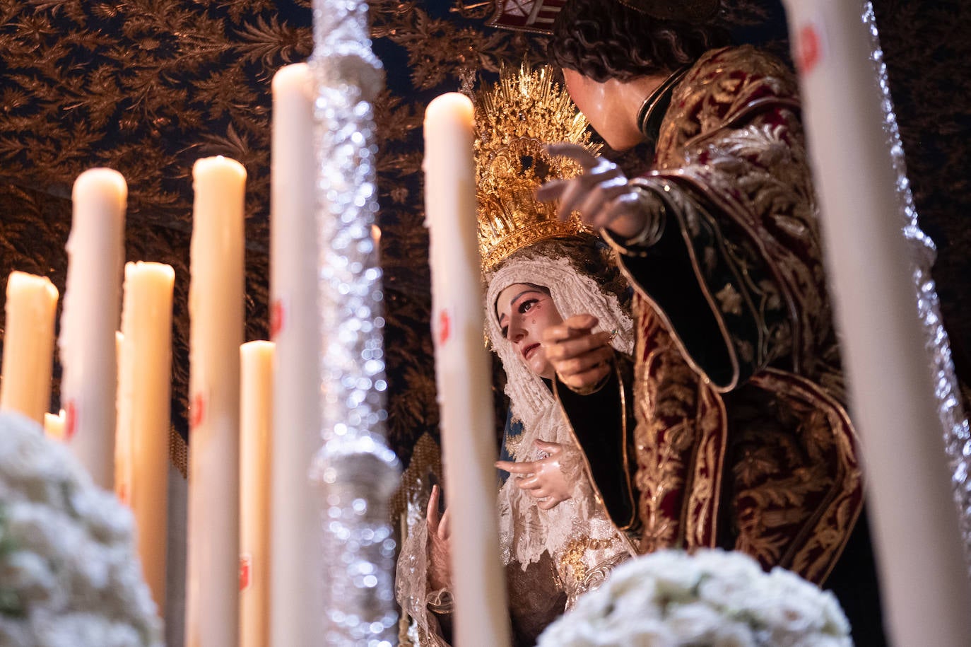 Nuestro Padre Jesús de la Pasión y la Virgen de la Merced permanecen en el Salvador este Jueves Santo debido a la lluvia