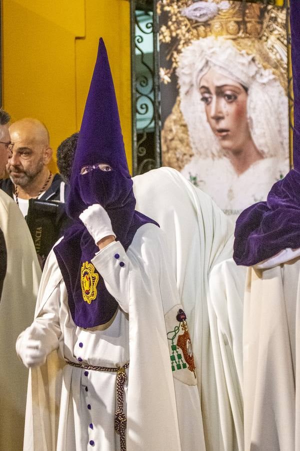 La hermandad de la Macarena no pudo procesionar por las calles de Sevilla en la Madrugada 2024 por las malas previsiones meteorológicas