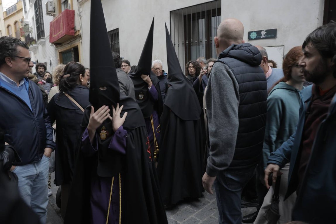 Otra de las hermandades del Viernes Santo que no pudo realizar su estación de penitencia fue la Sagrada Mortaja