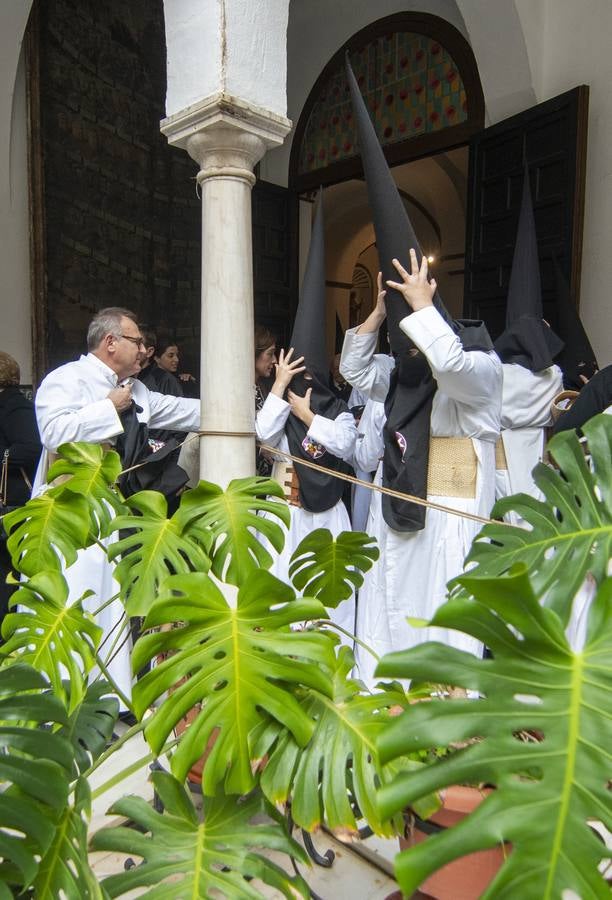 La Soledad de San Buenaventura no pudo salir a las calles de Sevilla en el Viernes Santo de 2024