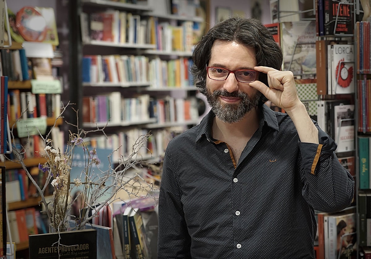 Andrés Neuman acaba de publicar 'Pequeño hablante'