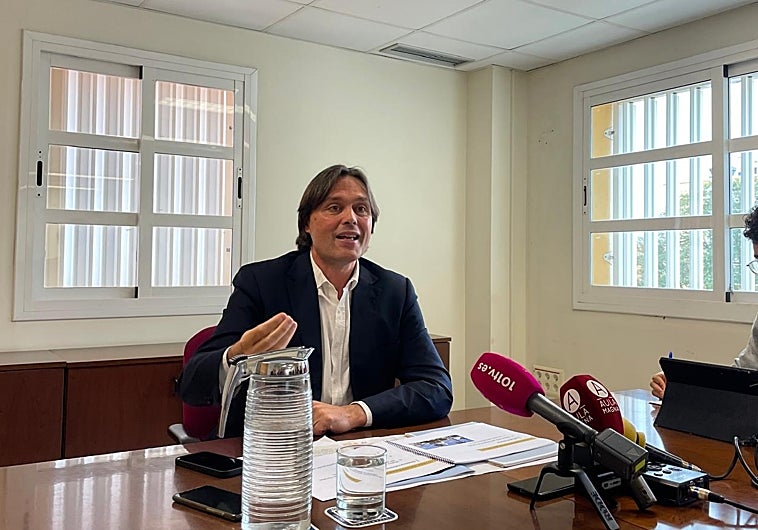 Francisco Oliva en rueda de prensa este miercoles