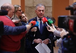 El alcalde de Sevilla irá a los tribunales para garantizar las ayudas estatales a la vivienda