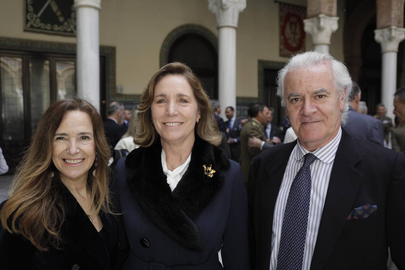 Teresa Jiménez Becerril, Carmen Núñez y Francisco Berjano