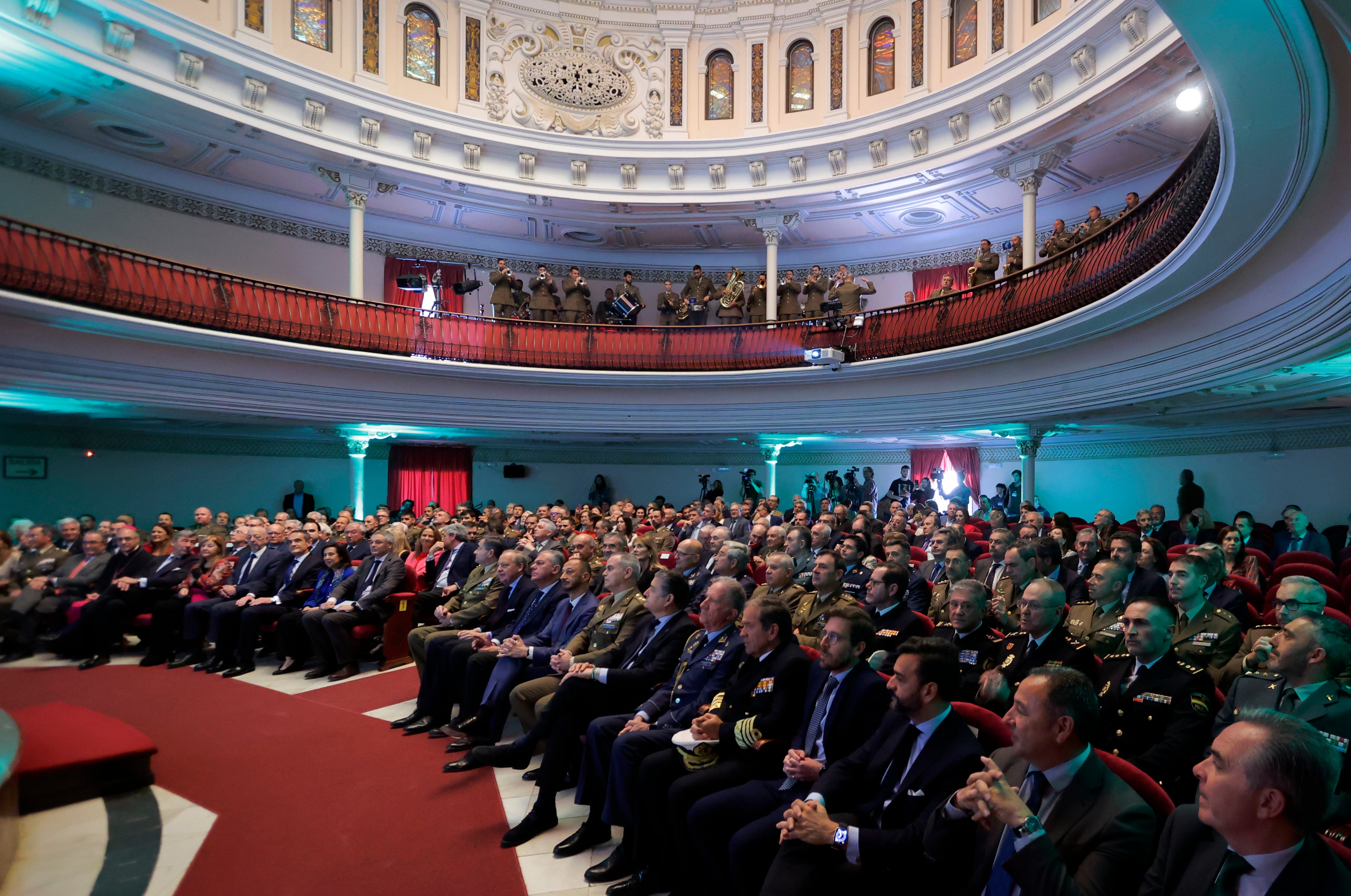 Asistentes a la XI entrega del Premio Sabino Fernández Campo