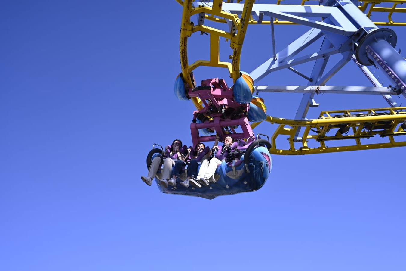 La calle del Infierno este viernes llena de público