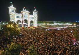 Alumbrado de la Feria de Abril de Sevilla 2024: arranca una semana de celebración