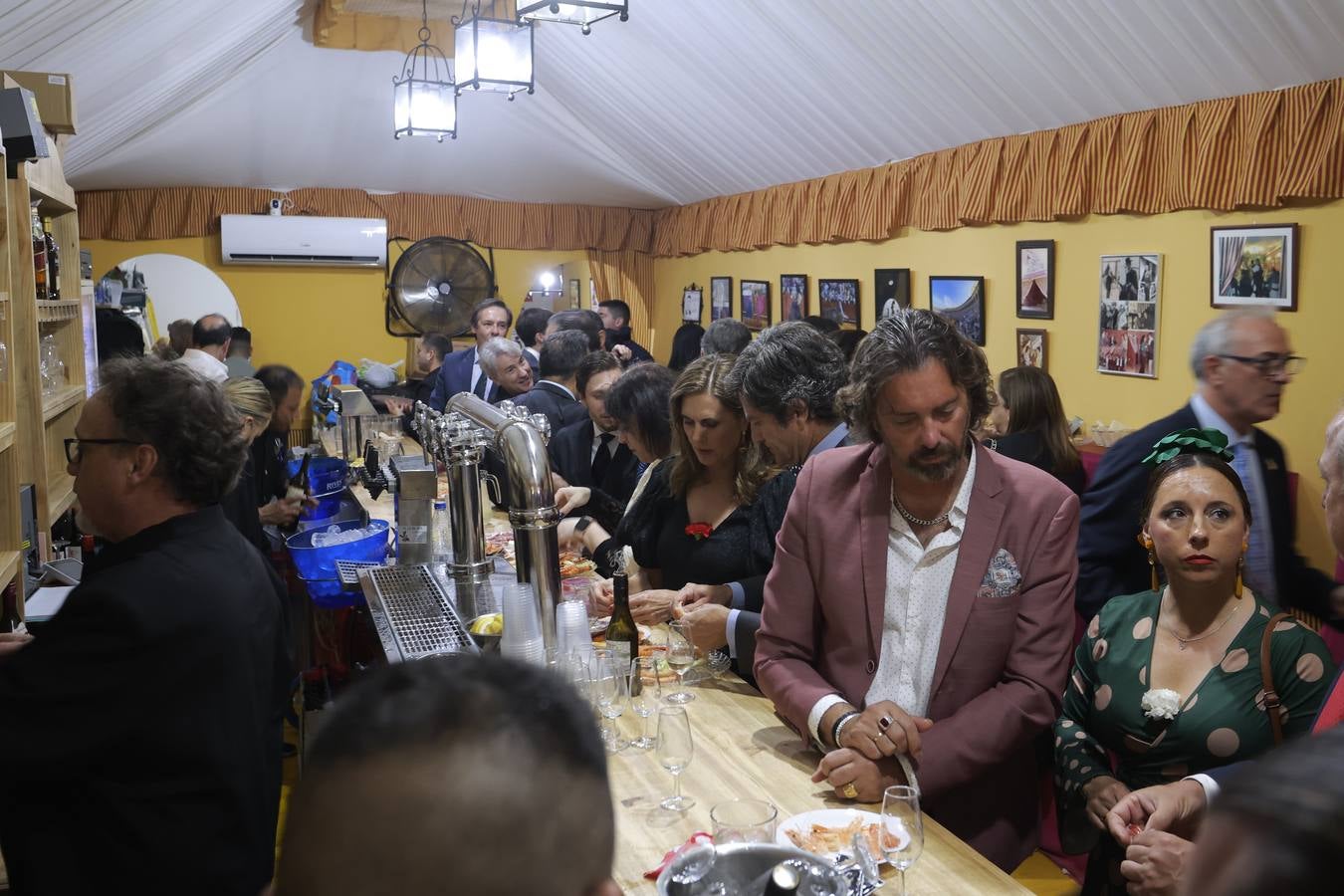 Ambiente festivo este sábado del pescaíto 