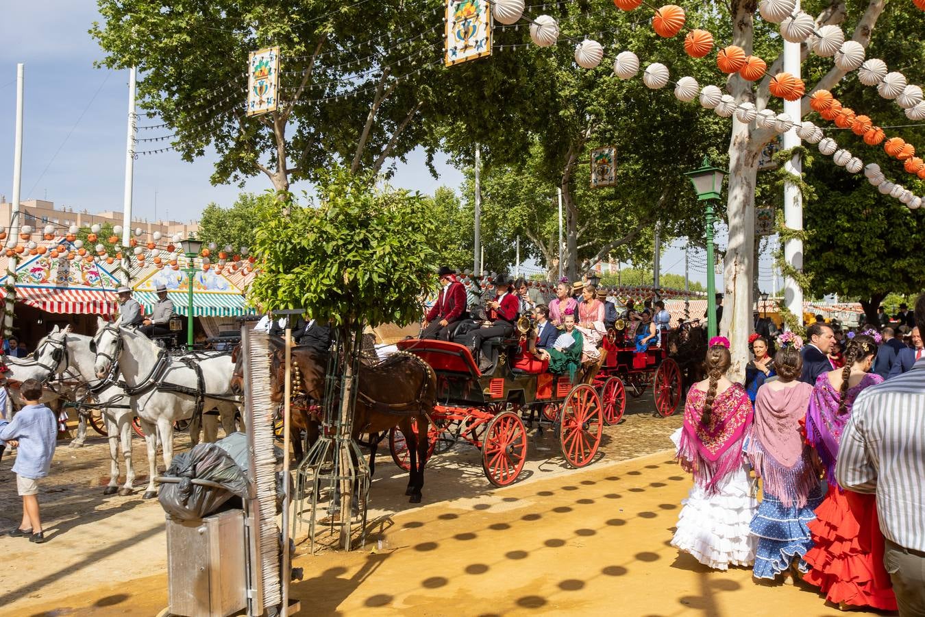 Ambiente en el real durante el miércoles de la Feria de Abril 2024