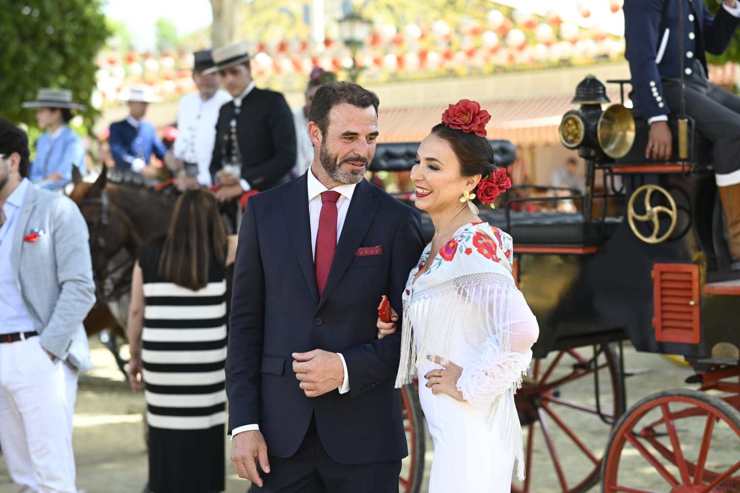 Gran ambiente en las calles del real este jueves de Feria 