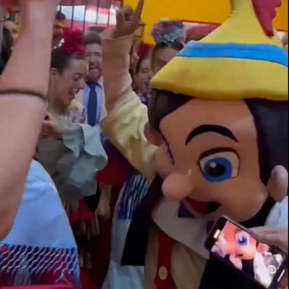 Captura de uno de los vídeos en los que aparece el personaje disfrazado de Pinocho
