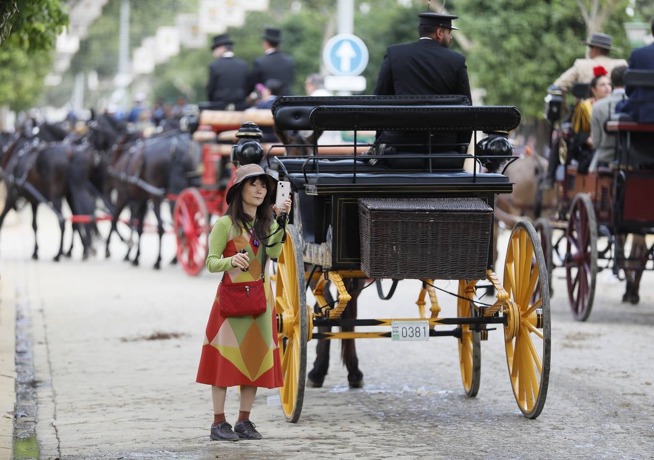 Ambiente en el real durante el viernes de la Feria de 2024