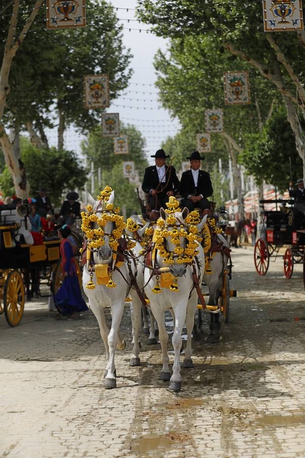 Ambiente en el real durante el viernes de la Feria de 2024
