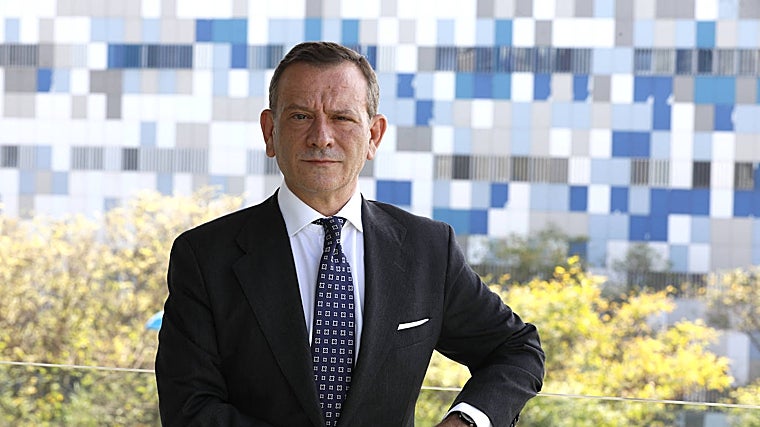 Antonio Castro es abogado del Estado en excedencia y ha trabajado en el sector privado más de veinte años