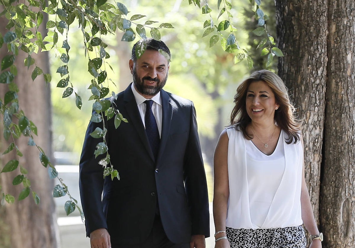 Imagen de archivo de Francisco Javier Fernández junto a Susana Díaz