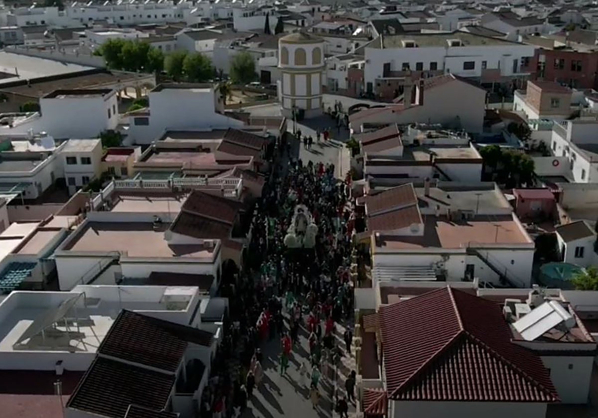 Imagen panorámica de la Virgen de la Piedad de Albaida del Aljarafe