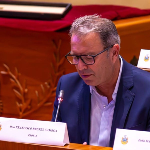 PSOE y PP de Arahal presentan una moción de censura para echar a IU del gobierno local