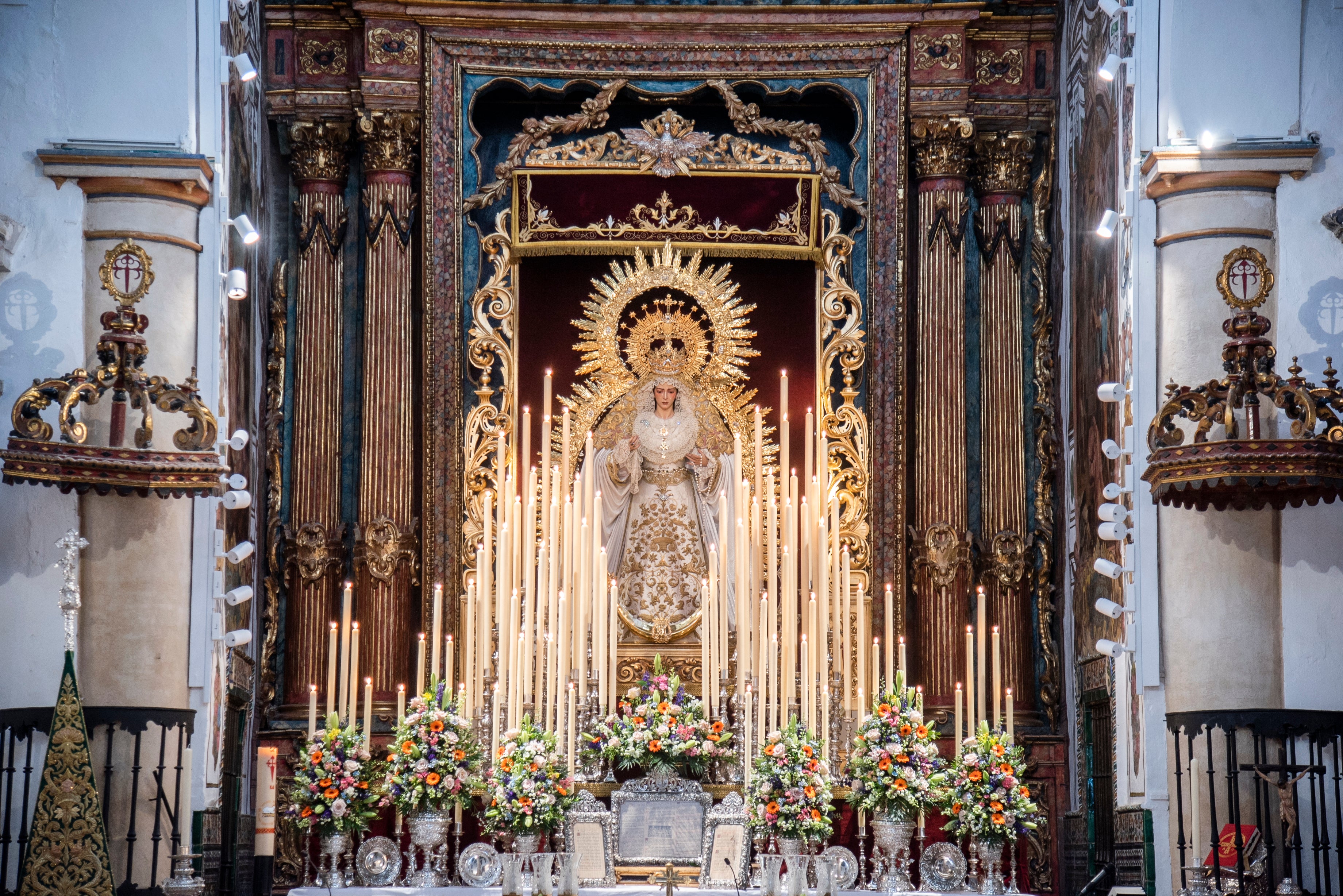 La Virgen del Rocío en sus cultos