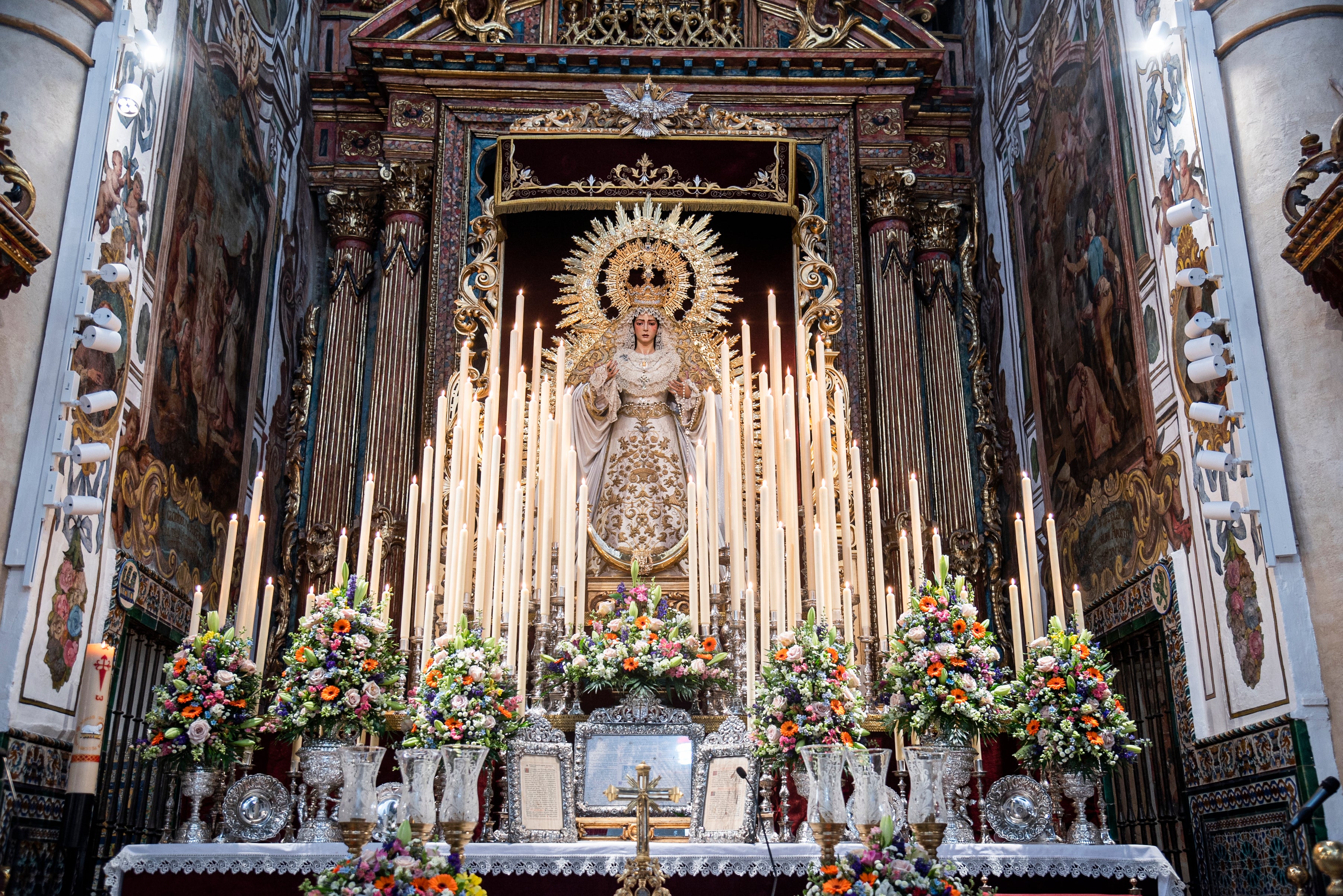 La Virgen del Rocío en sus cultos