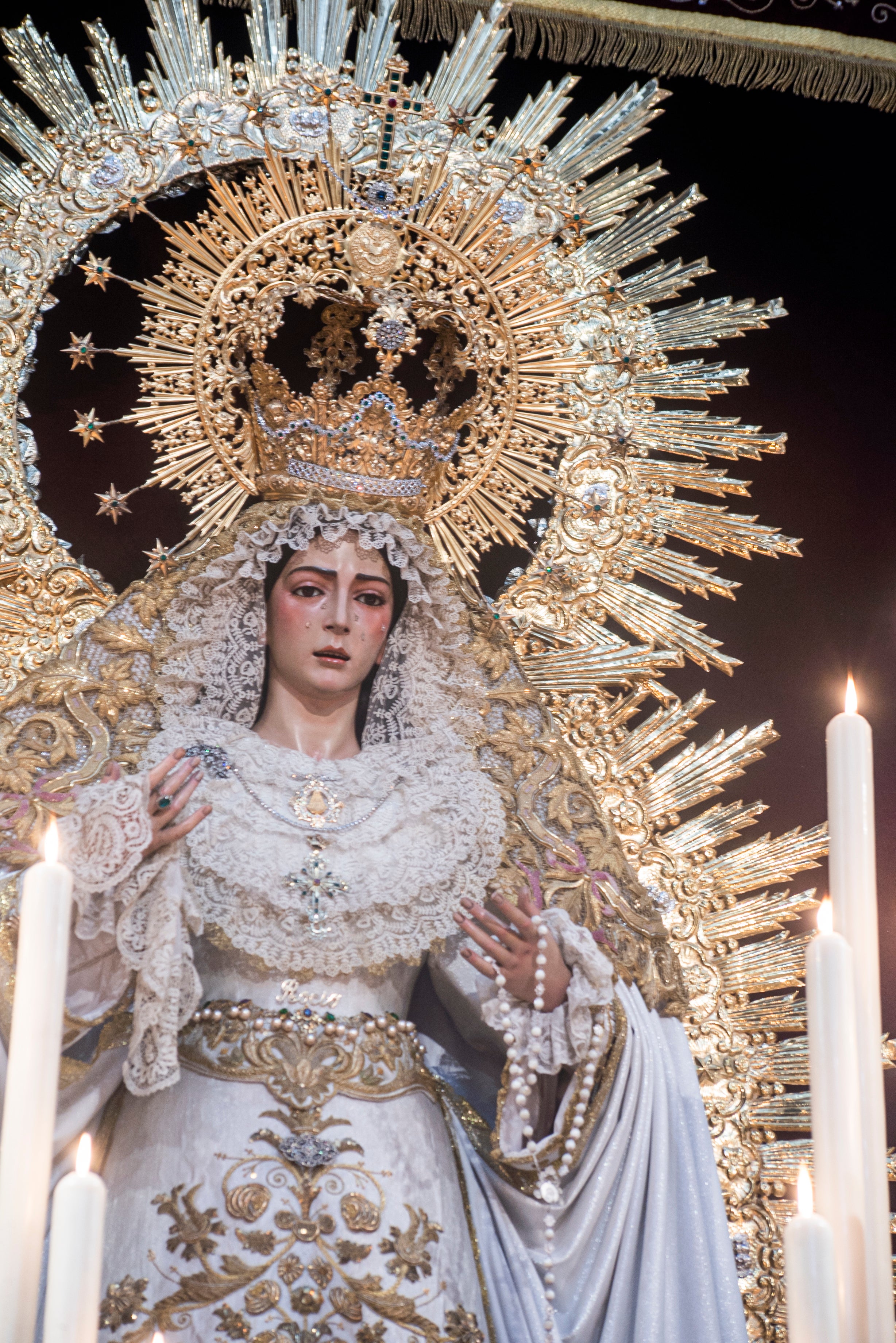 La Virgen del Rocío en sus cultos