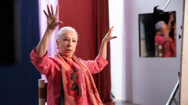 Fotograma del documental con la intervención de Cristina Hoyos