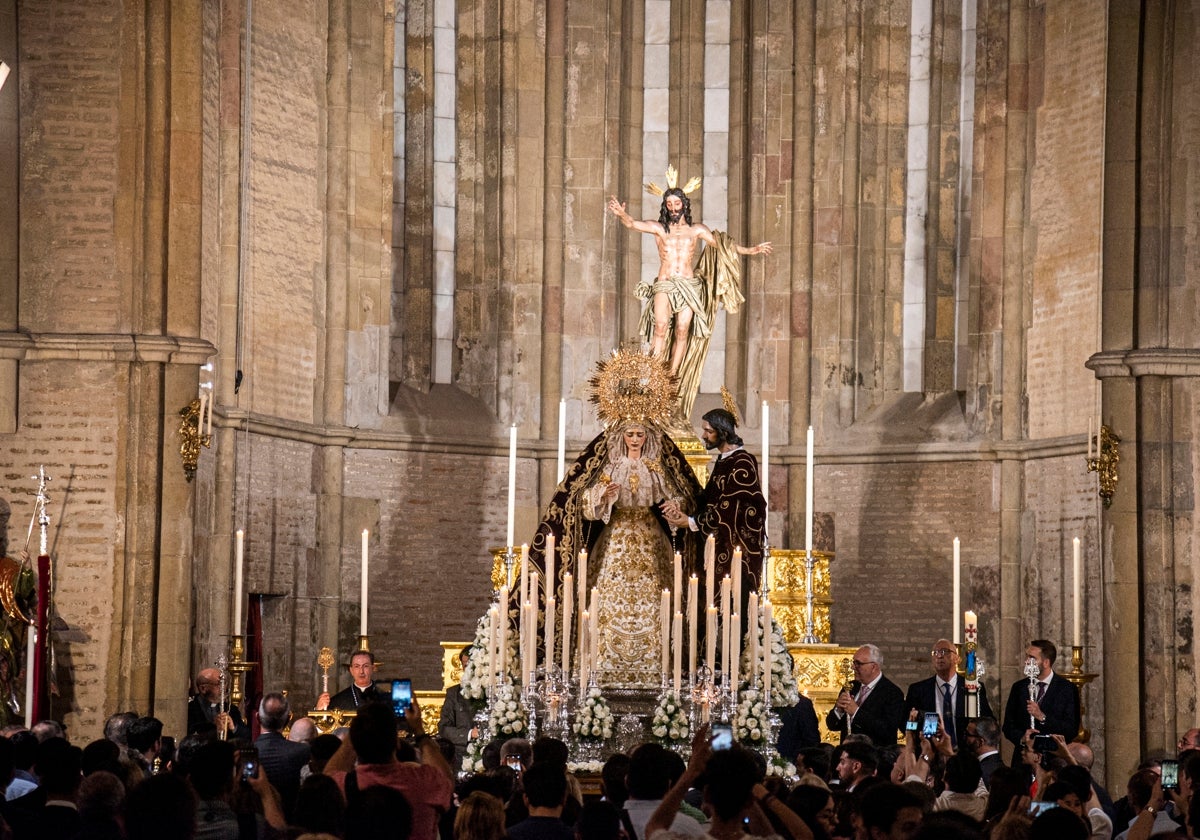 La Virgen de Gracia y Amparo de los Javieres en Santa Marina