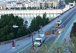 El puente de Triana, en Sevilla, estará de nuevo cerrado al tráfico por obras en la noche de este martes
