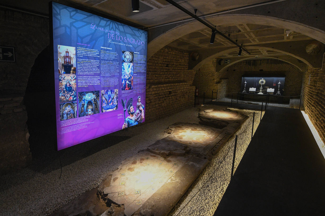 Descubriendo la historia de la iglesia del Salvador de Sevilla a través de &#039;La huella de lo sagrado&#039;