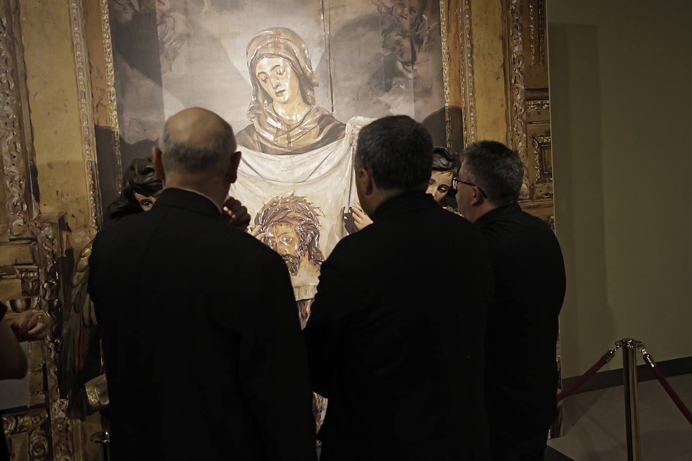 La exposición 'Splendor Lapidis. Trabajos de restauración en la Iglesia del Sagrario de la Catedral de Sevilla 2019–2023', en la Fundación Cajasol de Sevilla