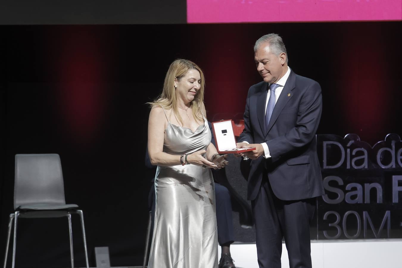 Fibes acogió este jueves las entregas de las Medallas de la Ciudad de Sevilla 2024