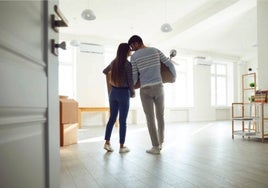 Las ayudas que pueden pedir los jóvenes que quieran comprar una vivienda en Andalucía: cómo conseguirlas