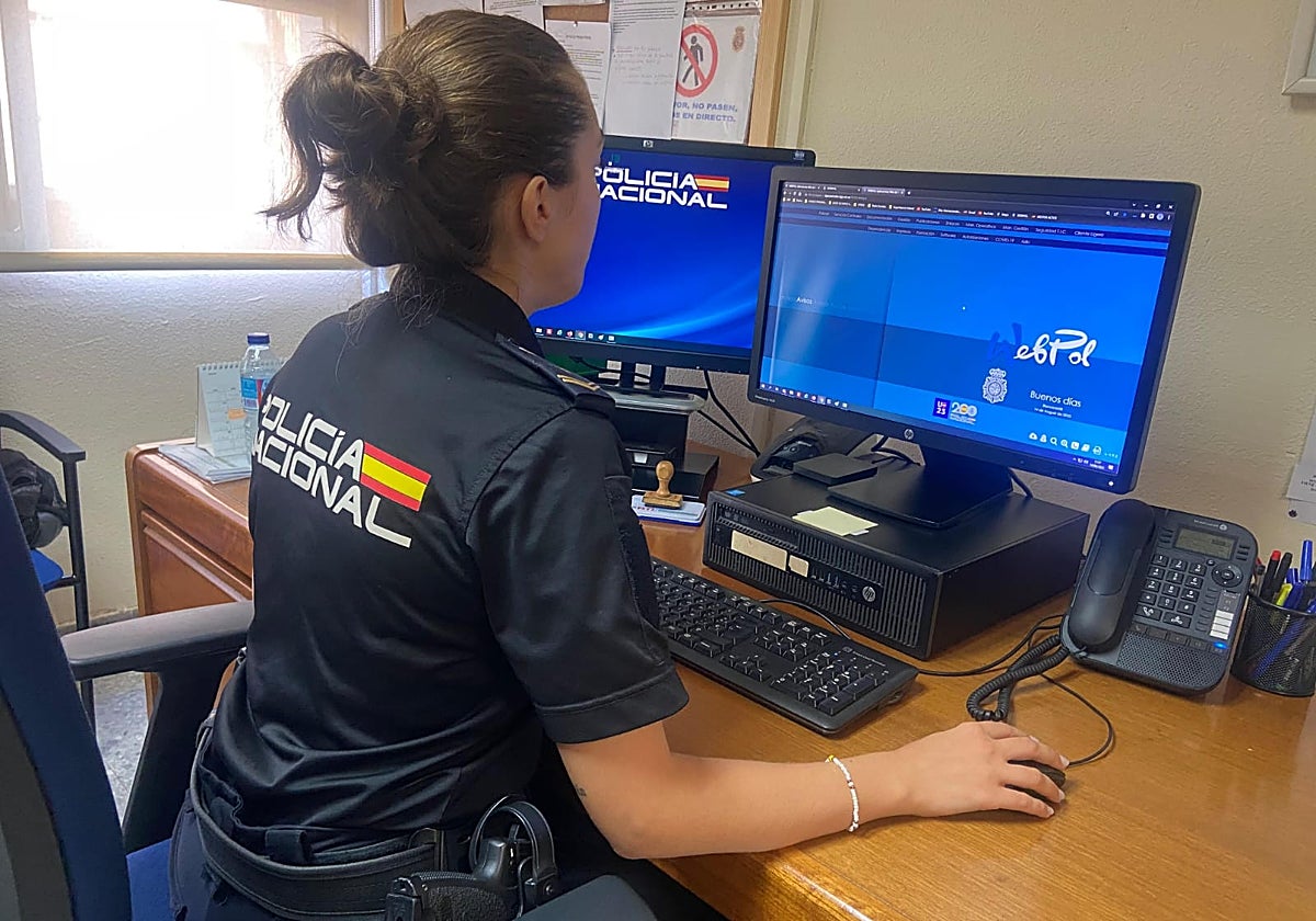 Agentes de la Policía Nacional de Sevilla y Barcelona llevan semanas investigando esta agresión