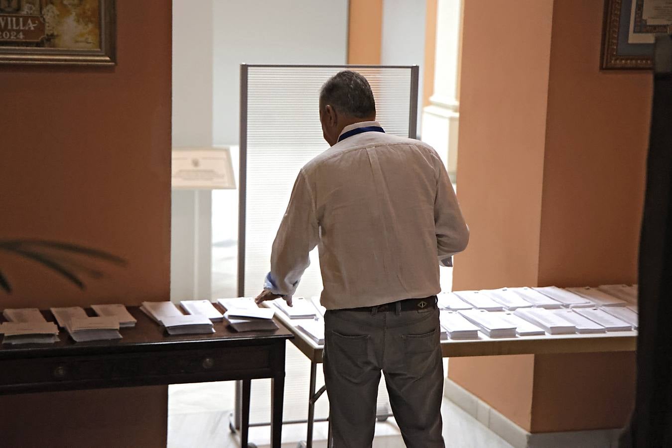 Ambiente tranquilo durante esta jornada electoral en Sevilla