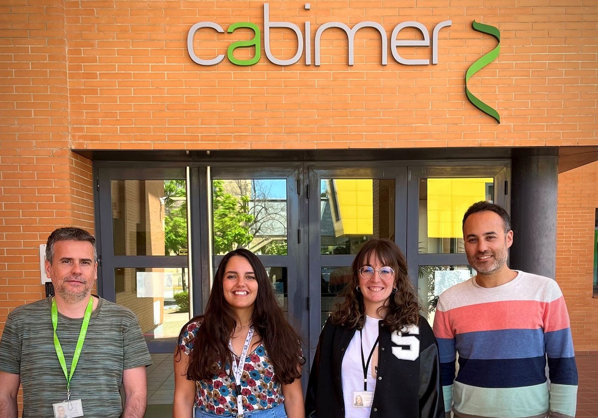 Investigadores en CABIMER que han llevado a cabo los descubrimientos sobre el cáncer de mama