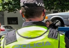 Un mando de la Policía Local de Sevilla cambia de sexo pero sólo en los papeles
