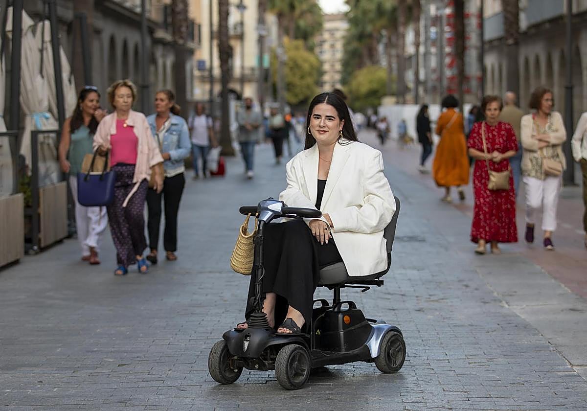 La joven sevillana Anabel Domínguez vive en Huelva